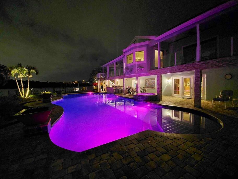 Guest Suite - Waterfront -Pool & Hot Tub- Walk To Beach Clearwater Beach Exterior foto