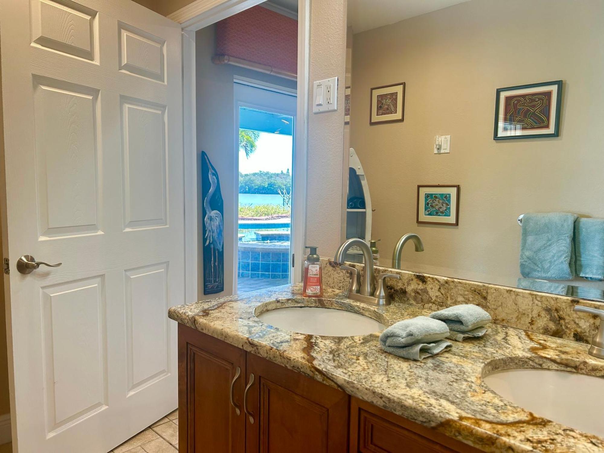 Guest Suite - Waterfront -Pool & Hot Tub- Walk To Beach Clearwater Beach Exterior foto