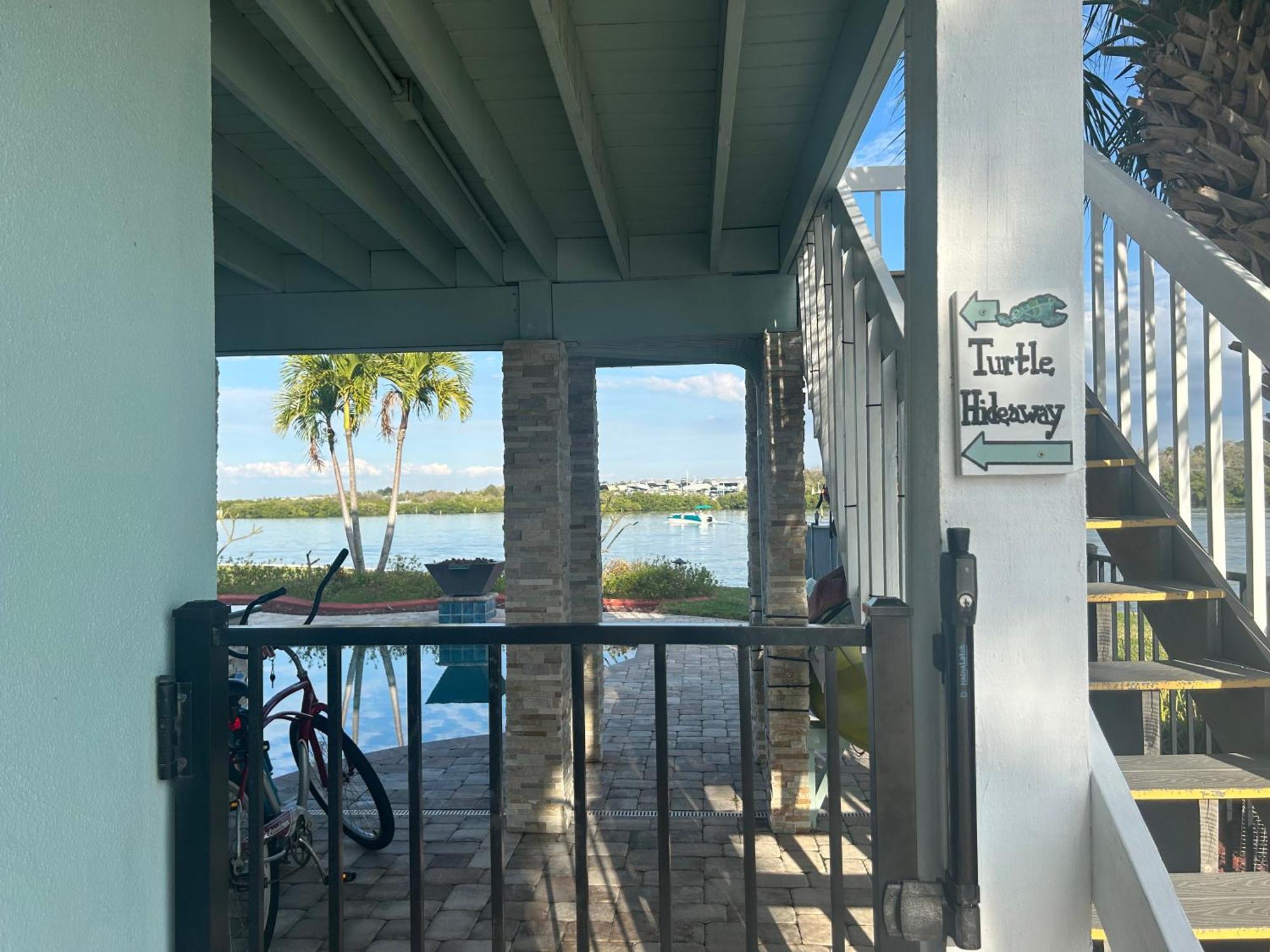Guest Suite - Waterfront -Pool & Hot Tub- Walk To Beach Clearwater Beach Exterior foto